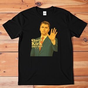 Charlie Kirk 1993-2025 RIP True Patriot T-Shirt Retro Vintage Design Unisex Memo